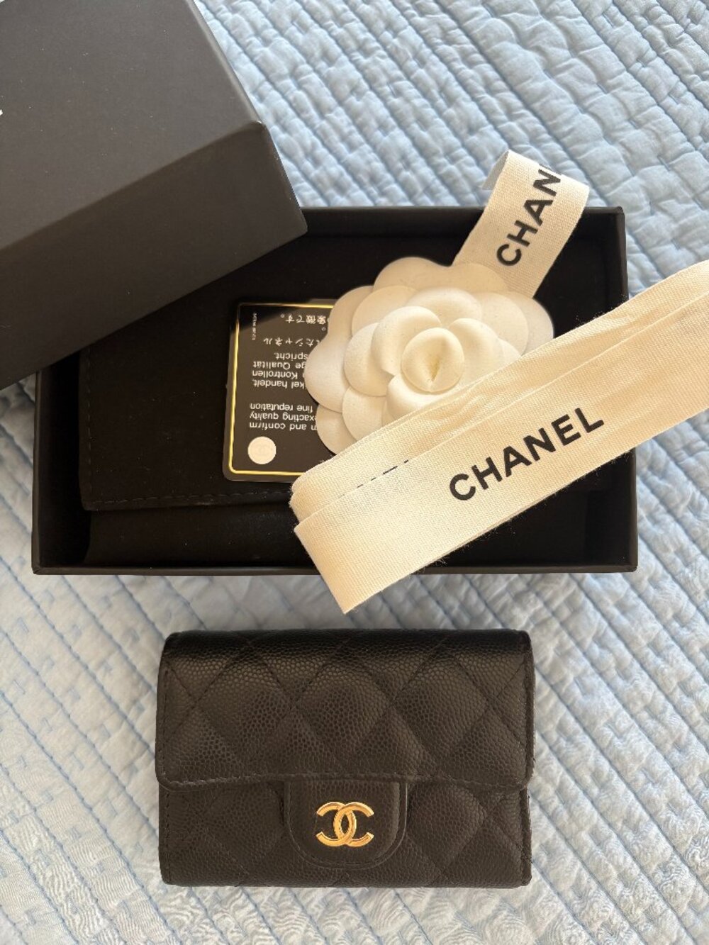 Caviar Quilted Classic 4 Key Holder Wallet Black